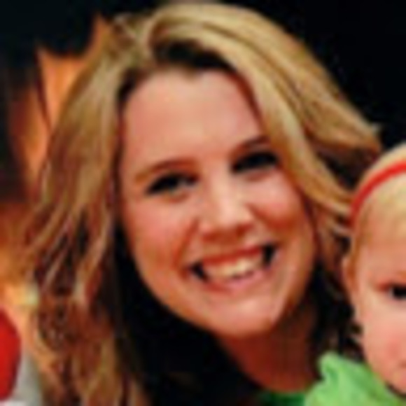 Meet your Posher, Amanda - Picture 1 of 1